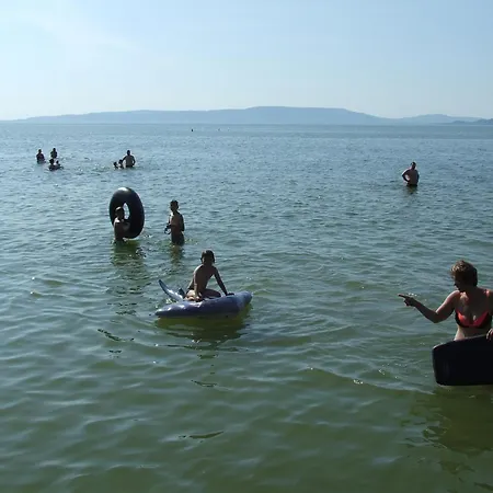 Annuska Haz * Balatonkeresztur